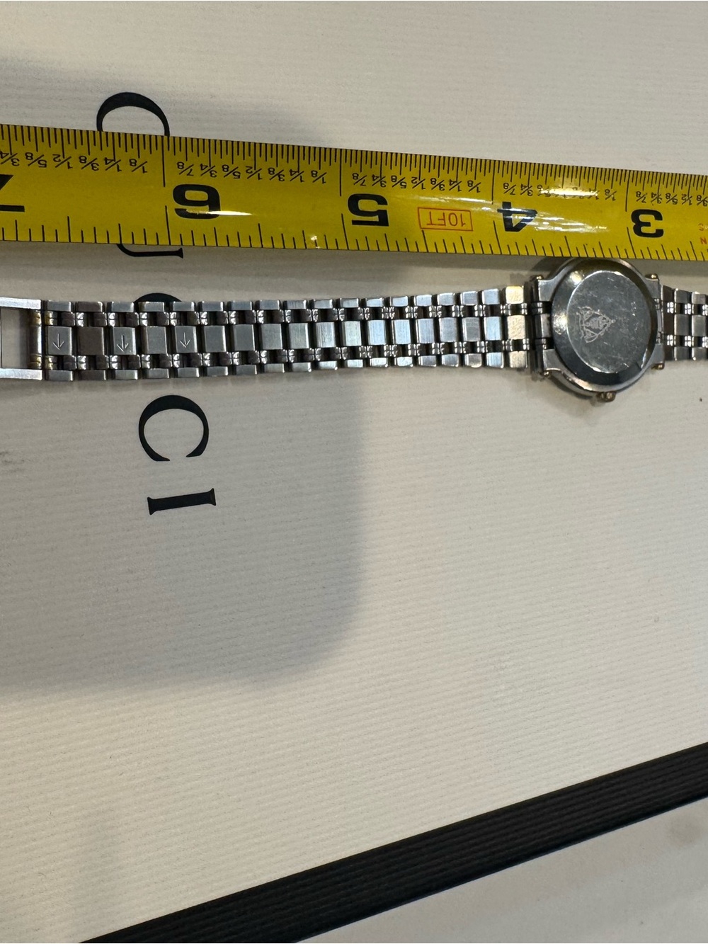 Authentic Gucci Two-Tone Silver and Gold Round Dial Bracelet Watch - Picture 9 of 10